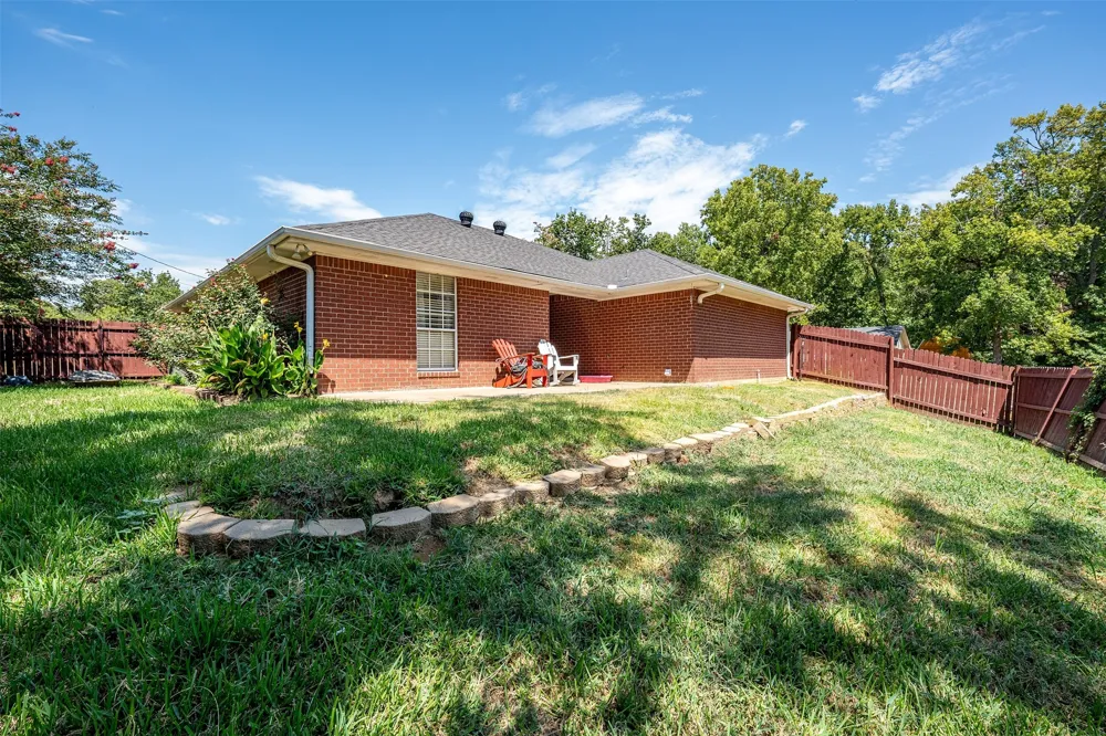 310 Linda Lane Lindale, TX 75771