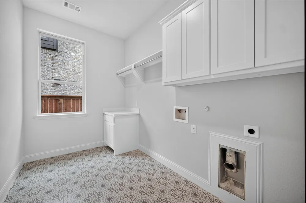 1316 Limestone Ridge Road Mansfield, TX 76063