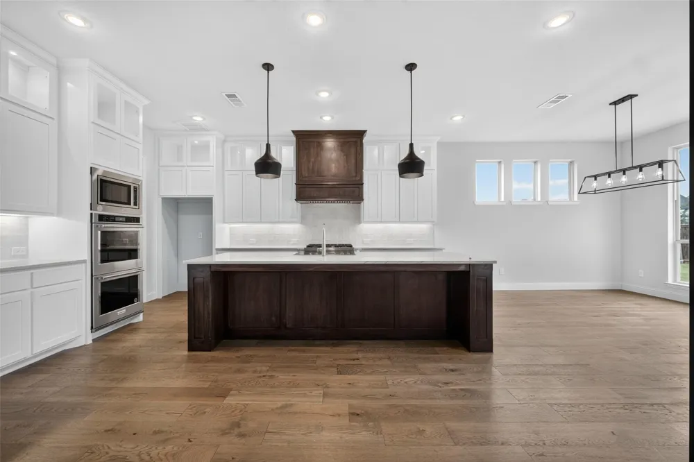 1316 Limestone Ridge Road Mansfield, TX 76063