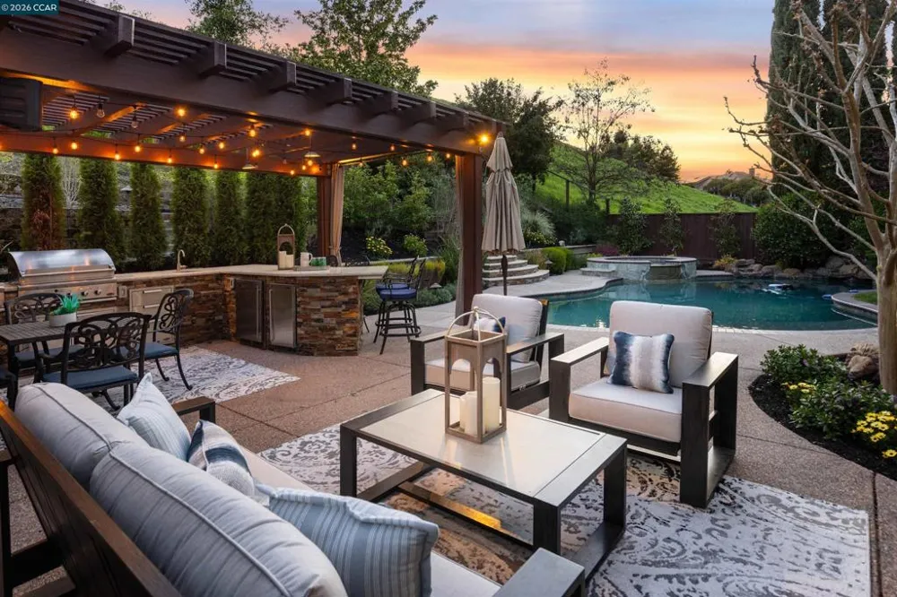 1536 Serafix Rd Alamo, CA 94507