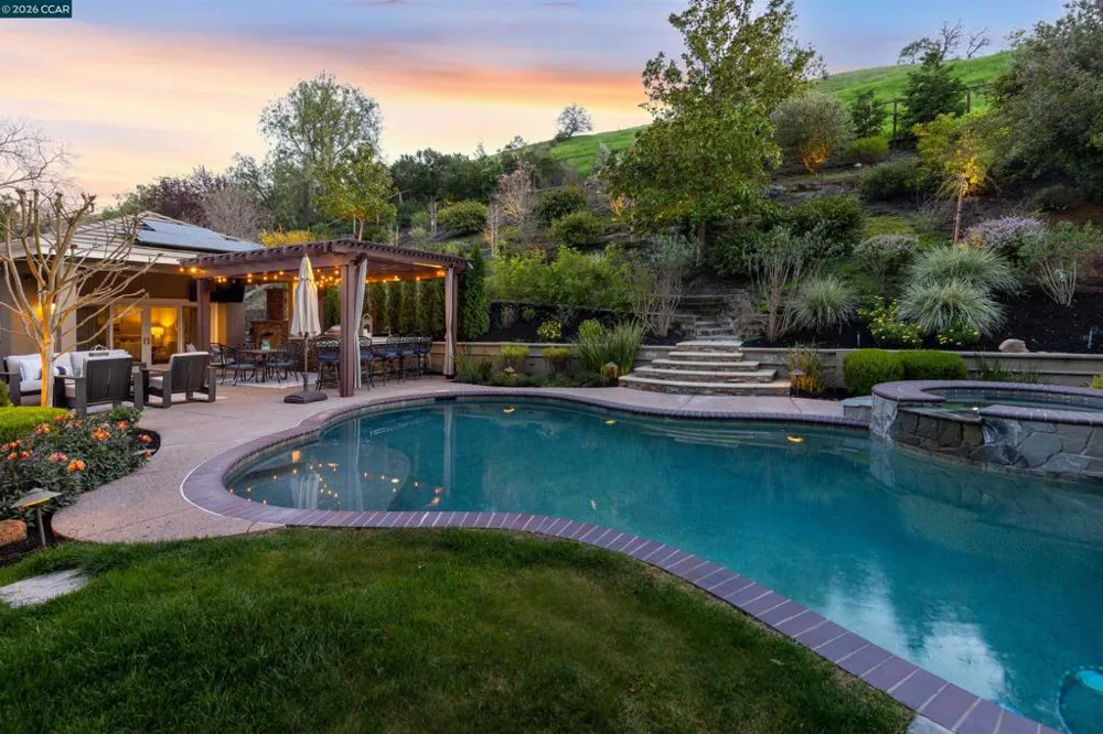 1536 Serafix Rd Alamo, CA 94507
