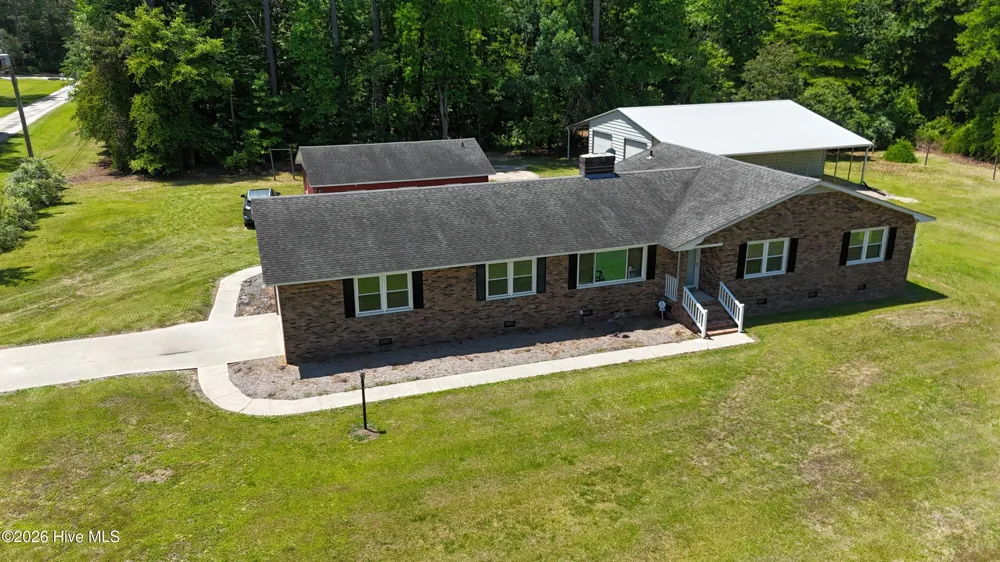 120 King Heights Boulevard Kinston, NC 28501