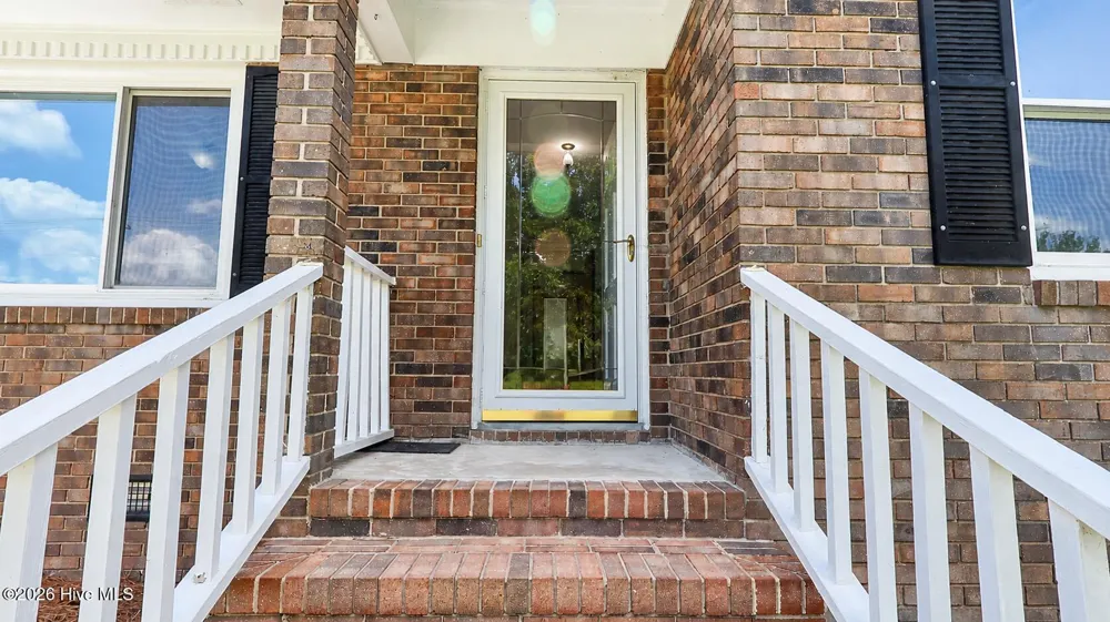 120 King Heights Boulevard Kinston, NC 28501