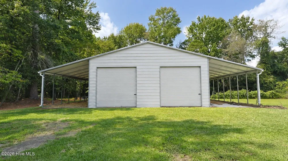 120 King Heights Boulevard Kinston, NC 28501