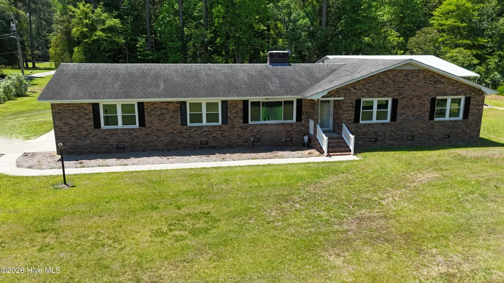 120 King Heights Boulevard Kinston, NC 28501