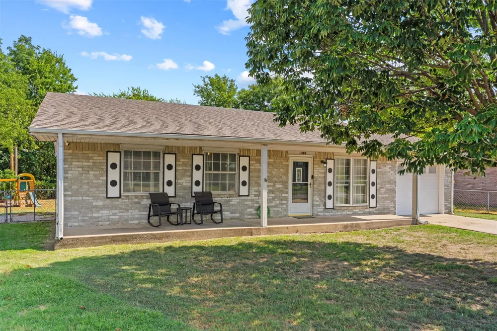 104 E Pine Court Skiatook, OK 74070