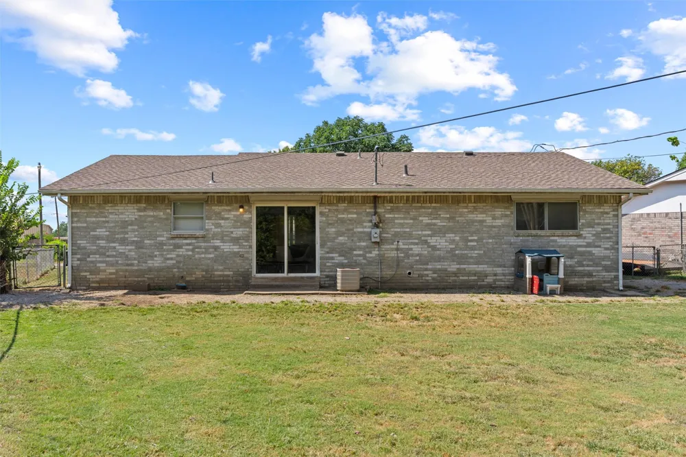 104 E Pine Court Skiatook, OK 74070