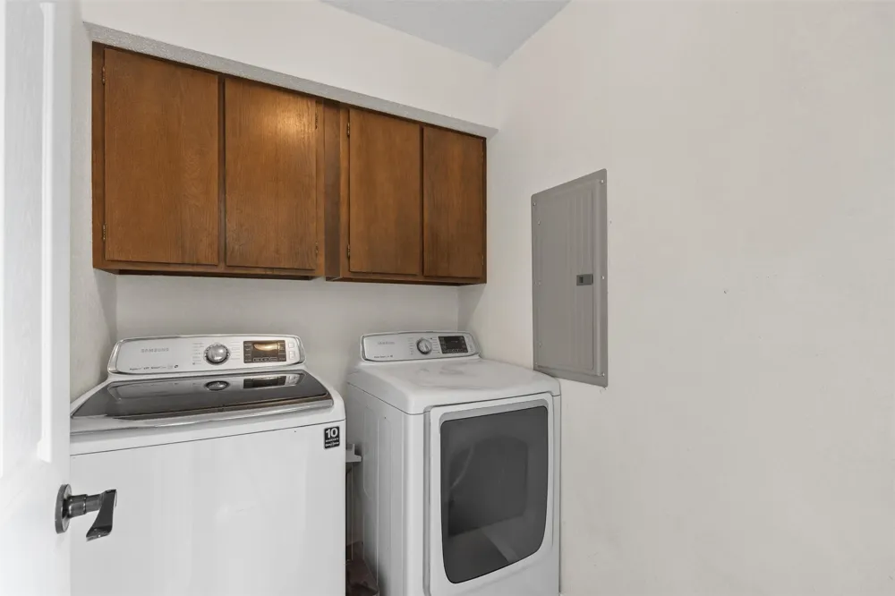 104 E Pine Court Skiatook, OK 74070