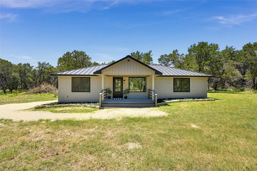 151 Star Thistle Trail Wimberley, TX 78676