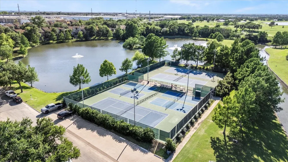 19 Country Lake Drive Carrollton, TX 75006