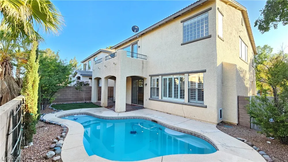 326 Carlisle Crossing Street Las Vegas, NV 89138