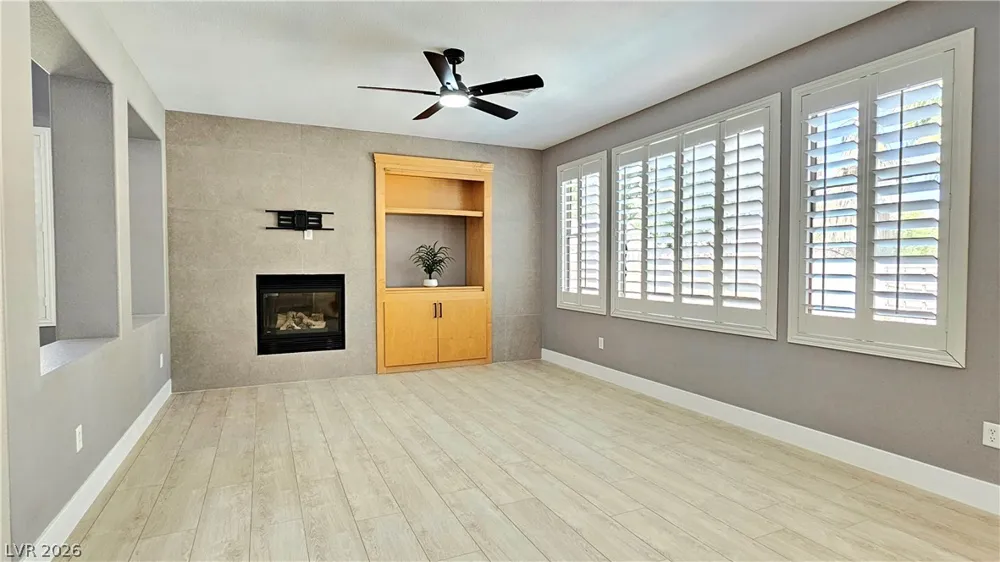 326 Carlisle Crossing Street Las Vegas, NV 89138