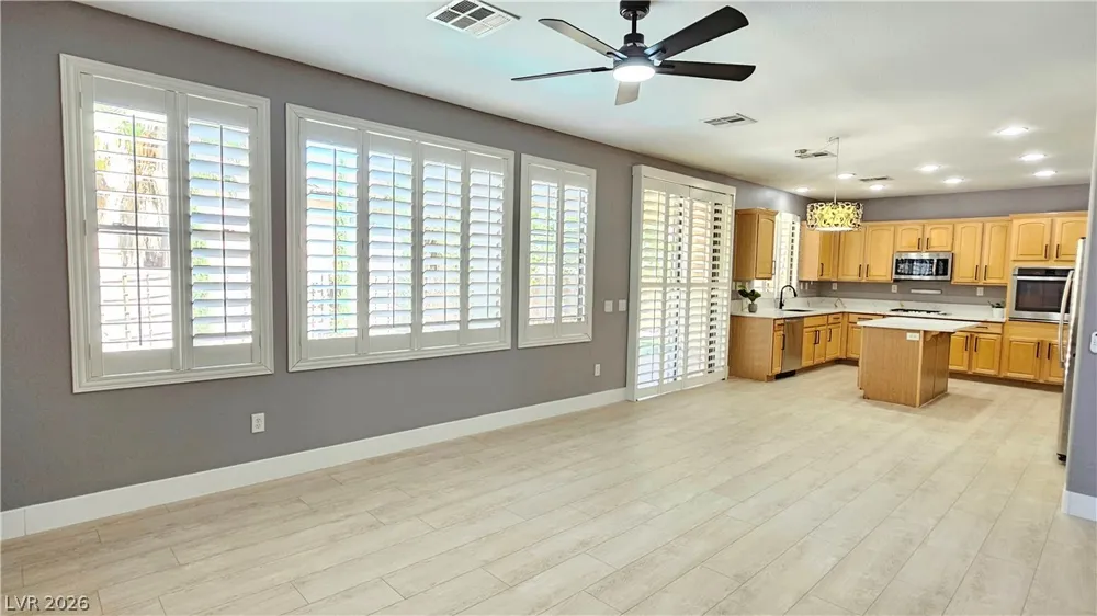 326 Carlisle Crossing Street Las Vegas, NV 89138