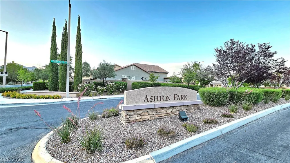 326 Carlisle Crossing Street Las Vegas, NV 89138