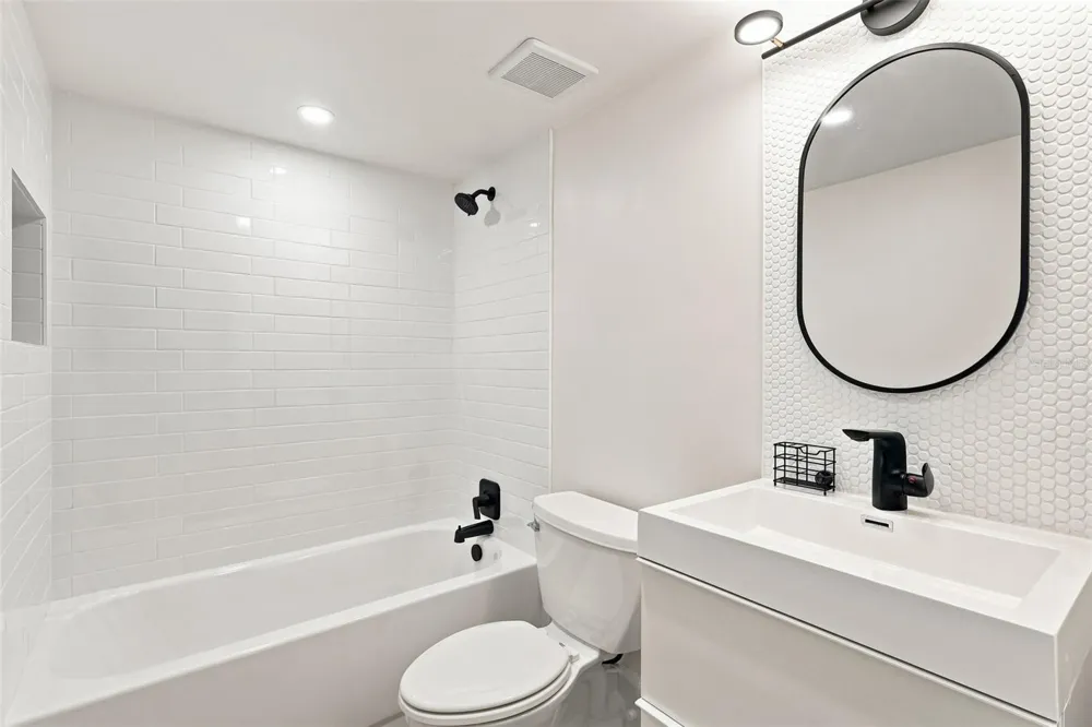 630 CRANES WAY #306 Altamonte Springs, FL 32701