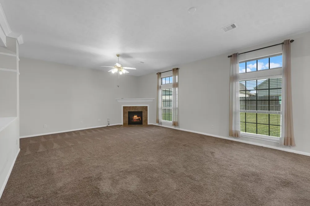 6830 Gonzales Point Manvel, TX 77578