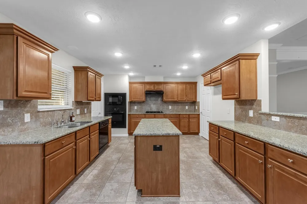 6830 Gonzales Point Manvel, TX 77578