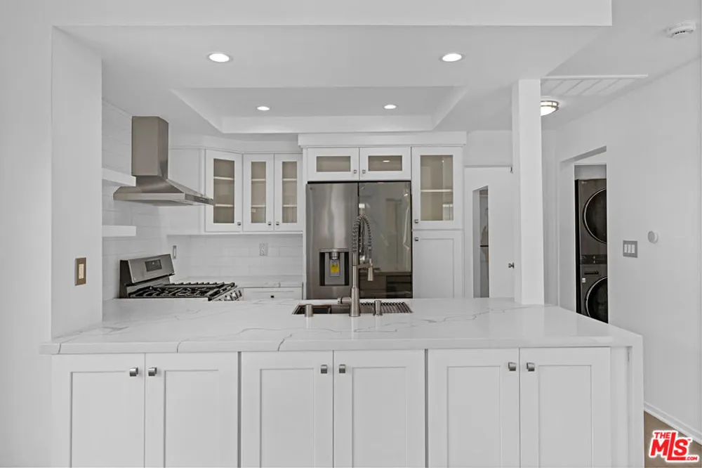 4240 Lost Hills Road #506 Calabasas, CA 91301
