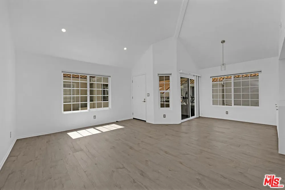 4240 Lost Hills Road #506 Calabasas, CA 91301