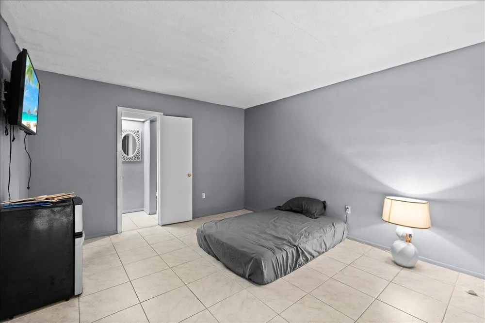 8407 NW 25TH COURT Sunrise, FL 33322