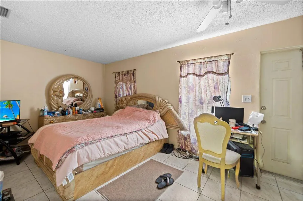 8407 NW 25TH COURT Sunrise, FL 33322