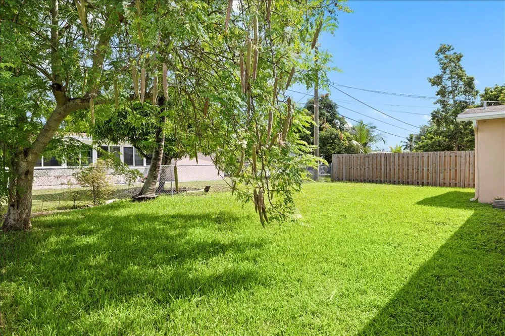 8407 NW 25TH COURT Sunrise, FL 33322
