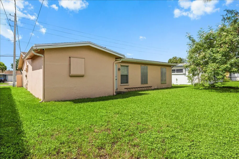 8407 NW 25TH COURT Sunrise, FL 33322