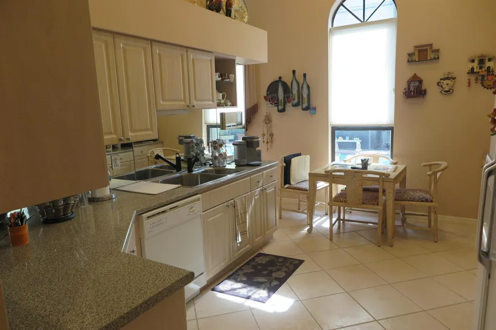 23440 MIRABELLA CIRCLE S Boca Raton, FL 33433