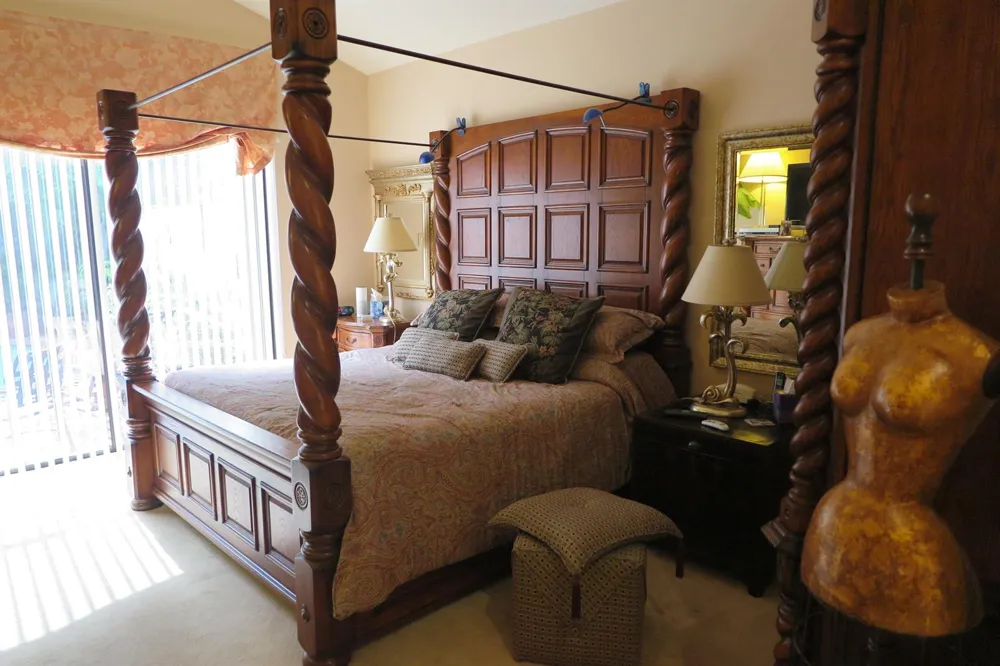 23440 MIRABELLA CIRCLE S Boca Raton, FL 33433