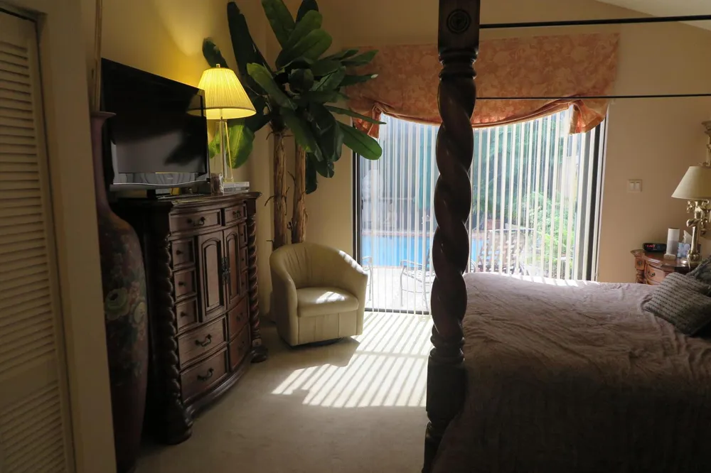 23440 MIRABELLA CIRCLE S Boca Raton, FL 33433