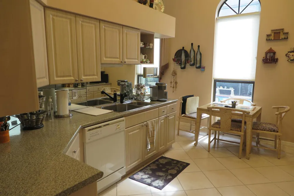 23440 MIRABELLA CIRCLE S Boca Raton, FL 33433