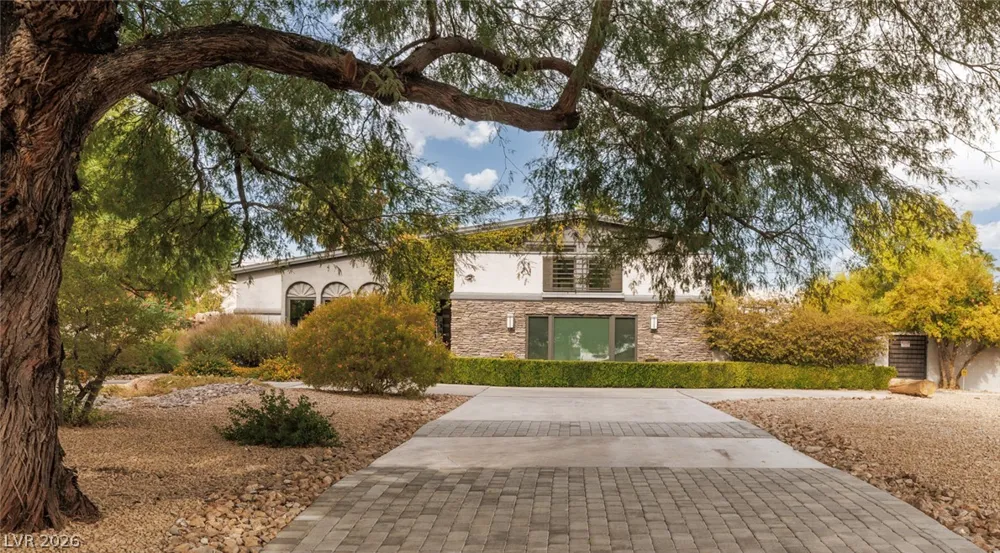 5285 Chieftain Street Las Vegas, NV 89149