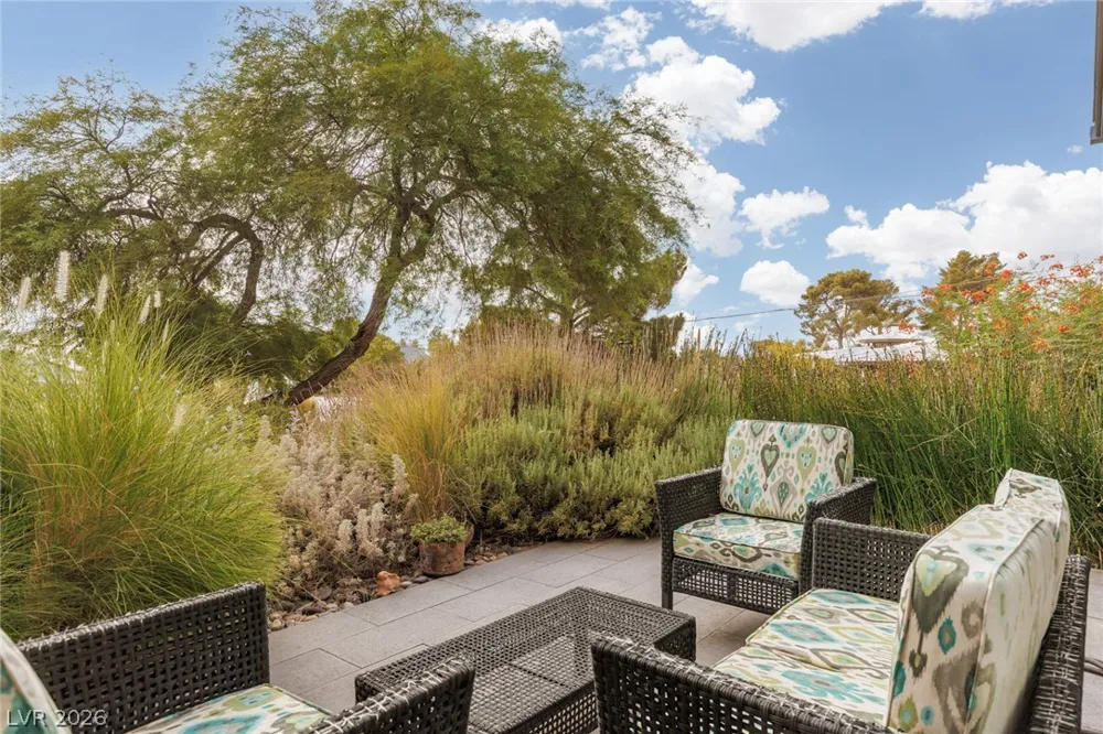 5285 Chieftain Street Las Vegas, NV 89149
