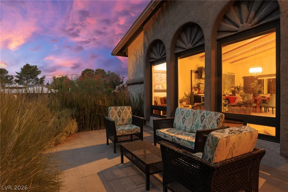 5285 Chieftain Street Las Vegas, NV 89149