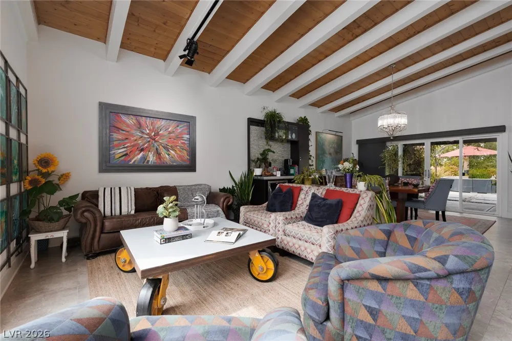 5285 Chieftain Street Las Vegas, NV 89149