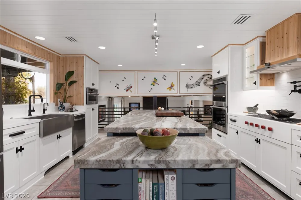 5285 Chieftain Street Las Vegas, NV 89149