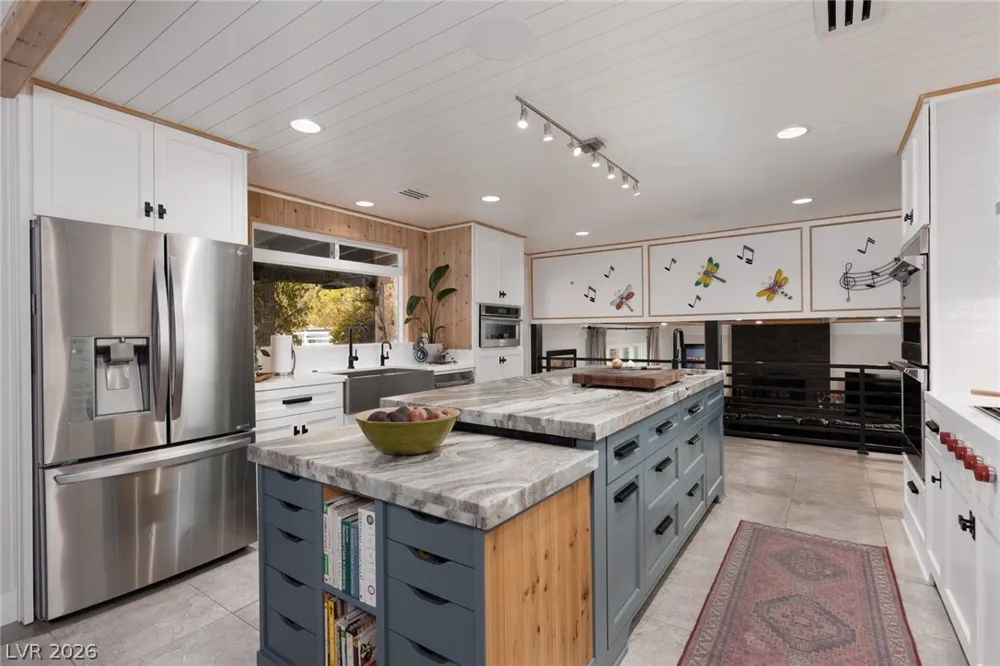 5285 Chieftain Street Las Vegas, NV 89149