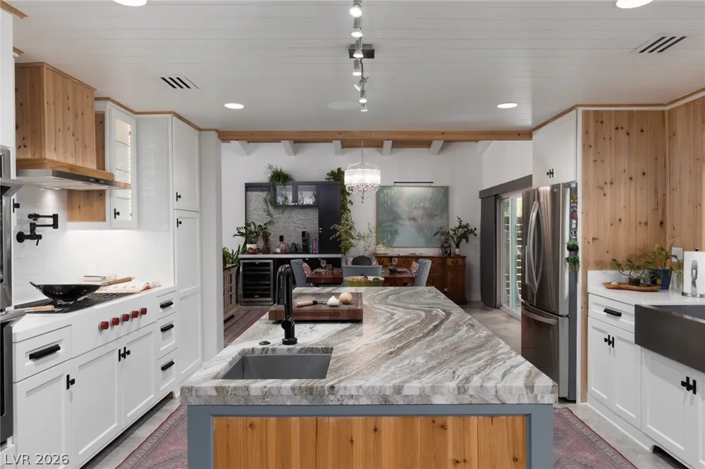 5285 Chieftain Street Las Vegas, NV 89149
