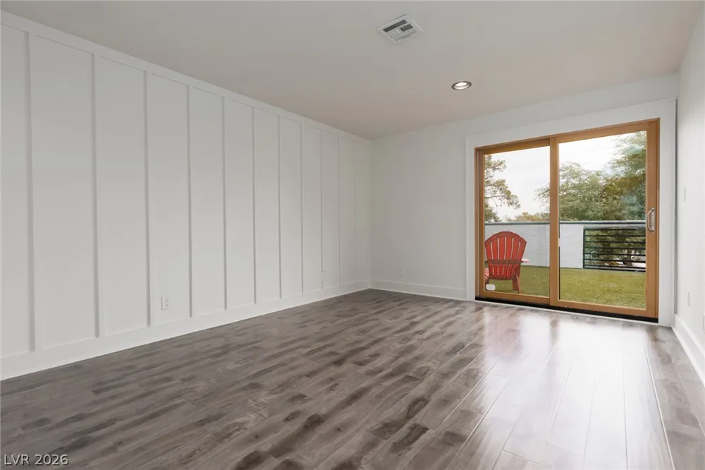 5285 Chieftain Street Las Vegas, NV 89149
