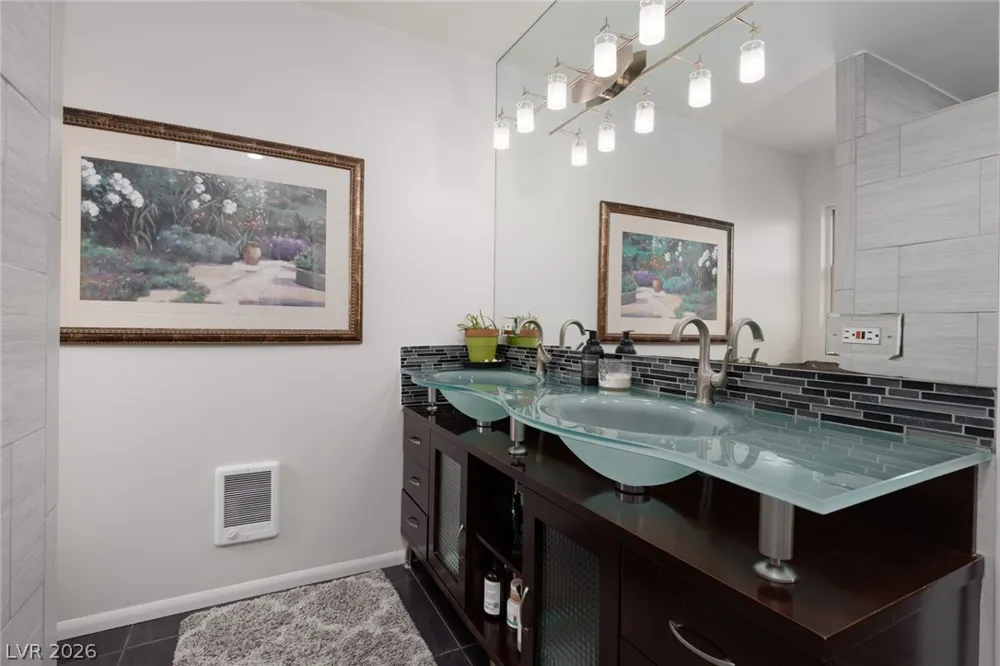 5285 Chieftain Street Las Vegas, NV 89149
