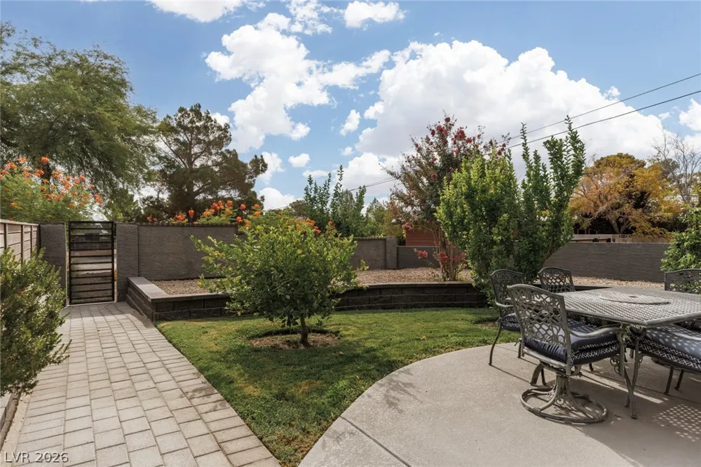 5285 Chieftain Street Las Vegas, NV 89149