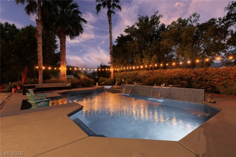 5285 Chieftain Street Las Vegas, NV 89149