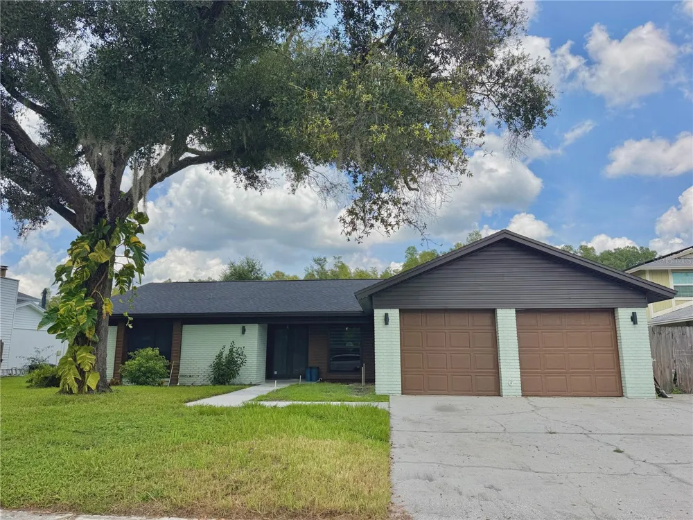 16503 FOOTHILL DRIVE Tampa, FL 33624