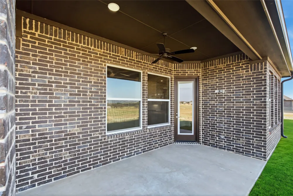 685 County Road 4530 Decatur, TX 76234