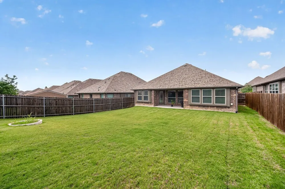 2105 Timineri Drive Princeton, TX 75407