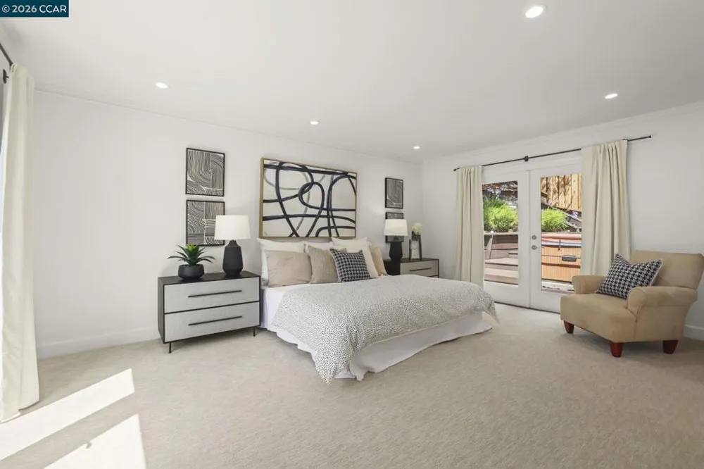 10 Darnby Orinda, CA 94563