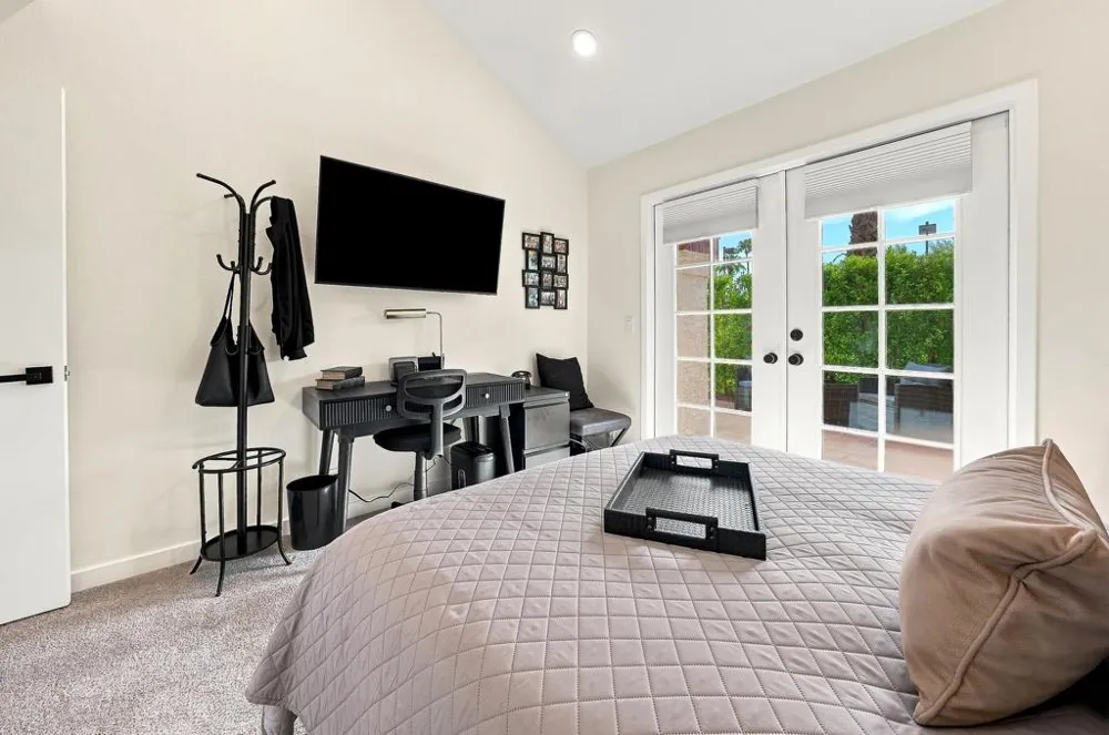 126 Avellino Circle Palm Desert, CA 92211