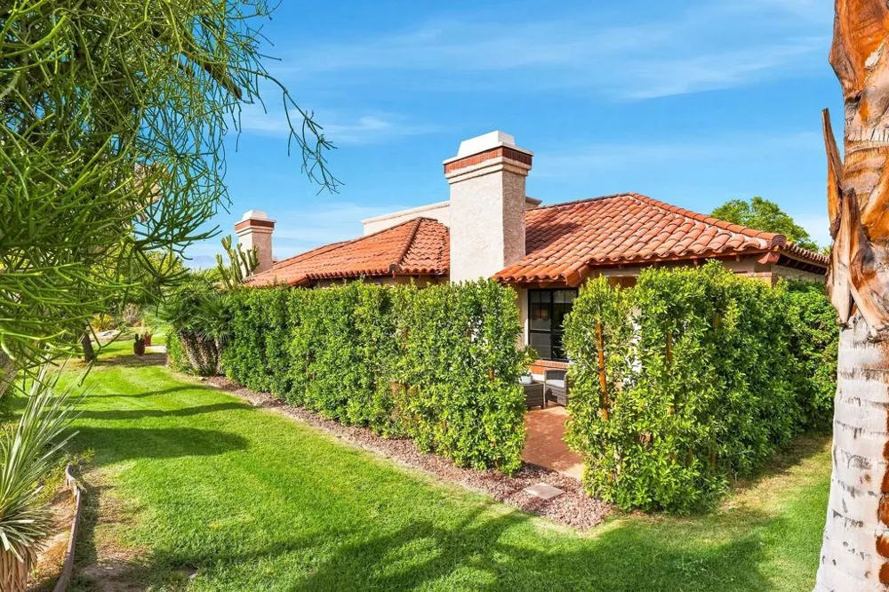 126 Avellino Circle Palm Desert, CA 92211