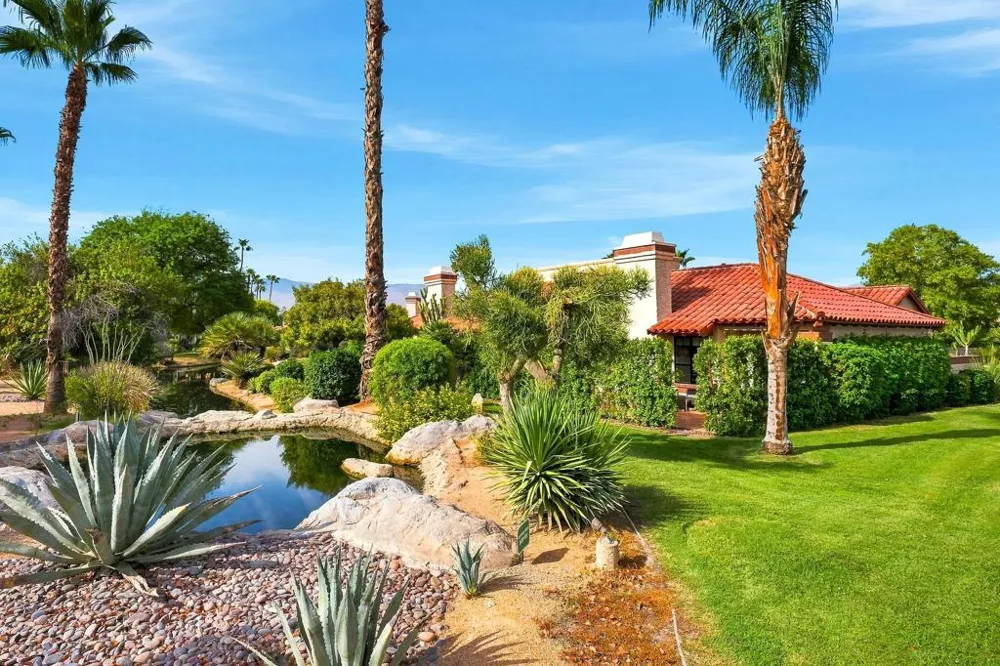 126 Avellino Circle Palm Desert, CA 92211