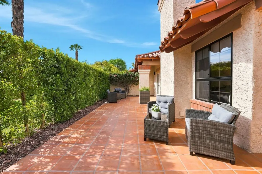 126 Avellino Circle Palm Desert, CA 92211